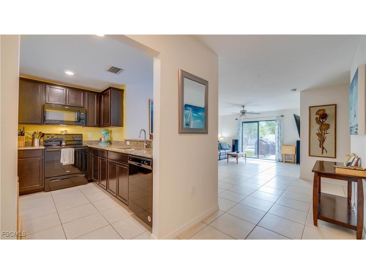3327 Santa Barbara Boulevard Cape Coral FL 33914 2025003939 image17