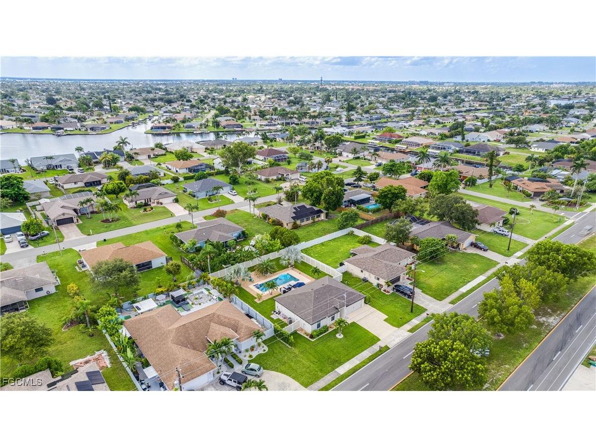 3327 Santa Barbara Boulevard Cape Coral FL 33914 2025003939 image36