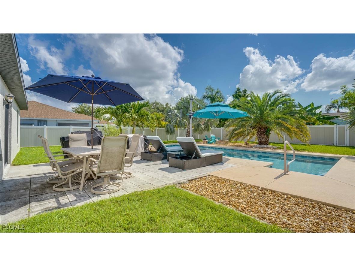 3327 Santa Barbara Boulevard Cape Coral FL 33914 2025003939 image9