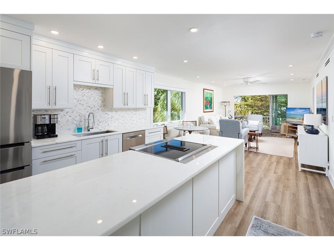 333 4th Avenue S #303 Naples FL 34102 226008852 image1