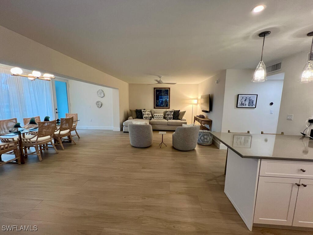 333 Harbour Drive #108 Naples FL 34103 224090288 image24