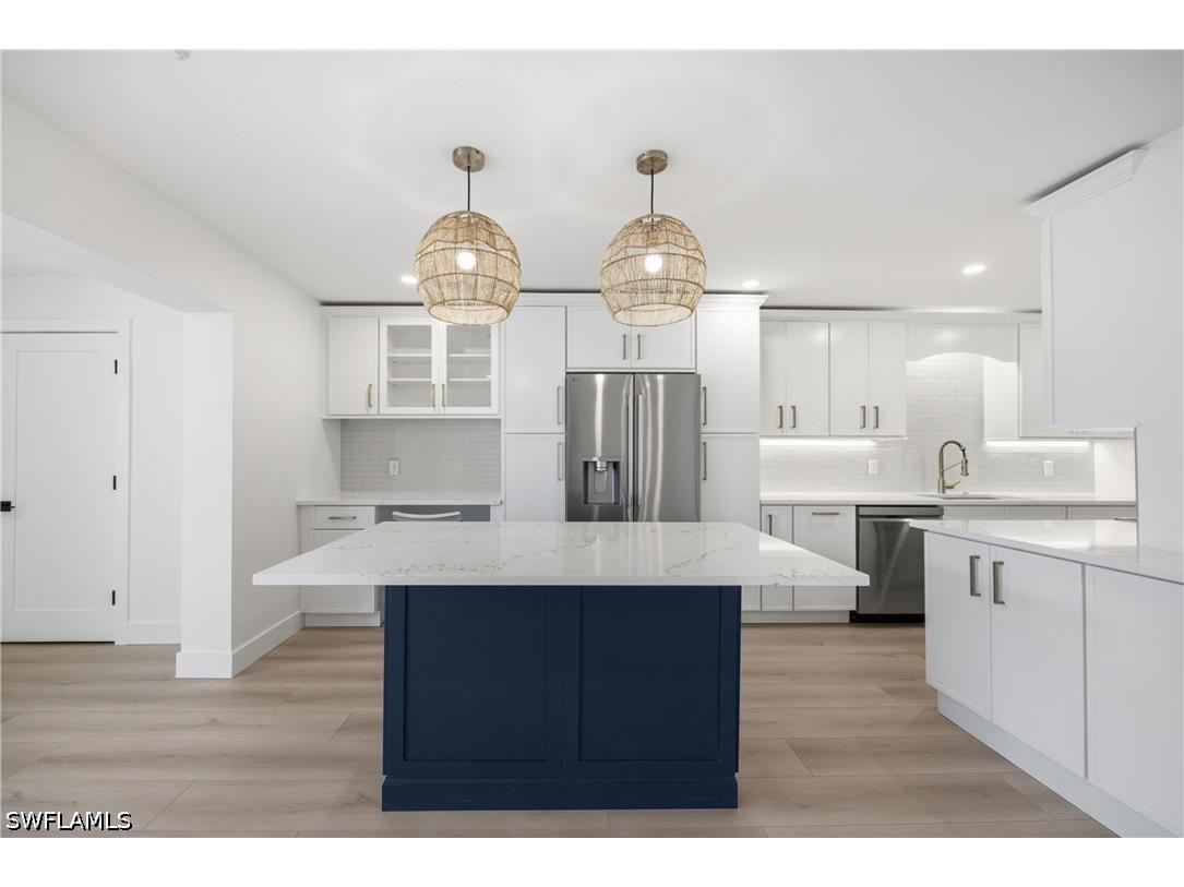 333 Harbour Drive #109 Naples FL 34103 226000314 image1