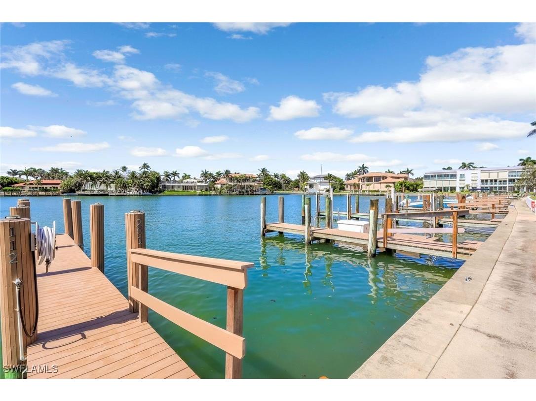 333 Harbour Drive #201 Naples FL 34103 225048036 image11