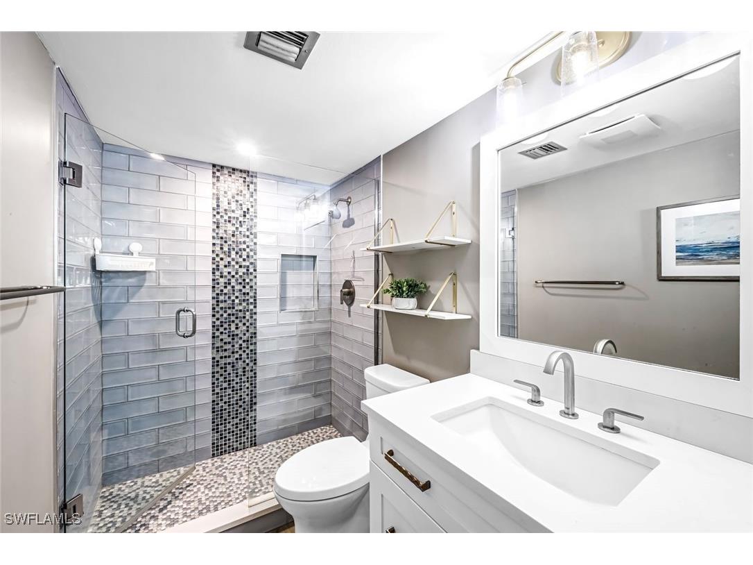 333 Harbour Drive #201 Naples FL 34103 225048036 image15