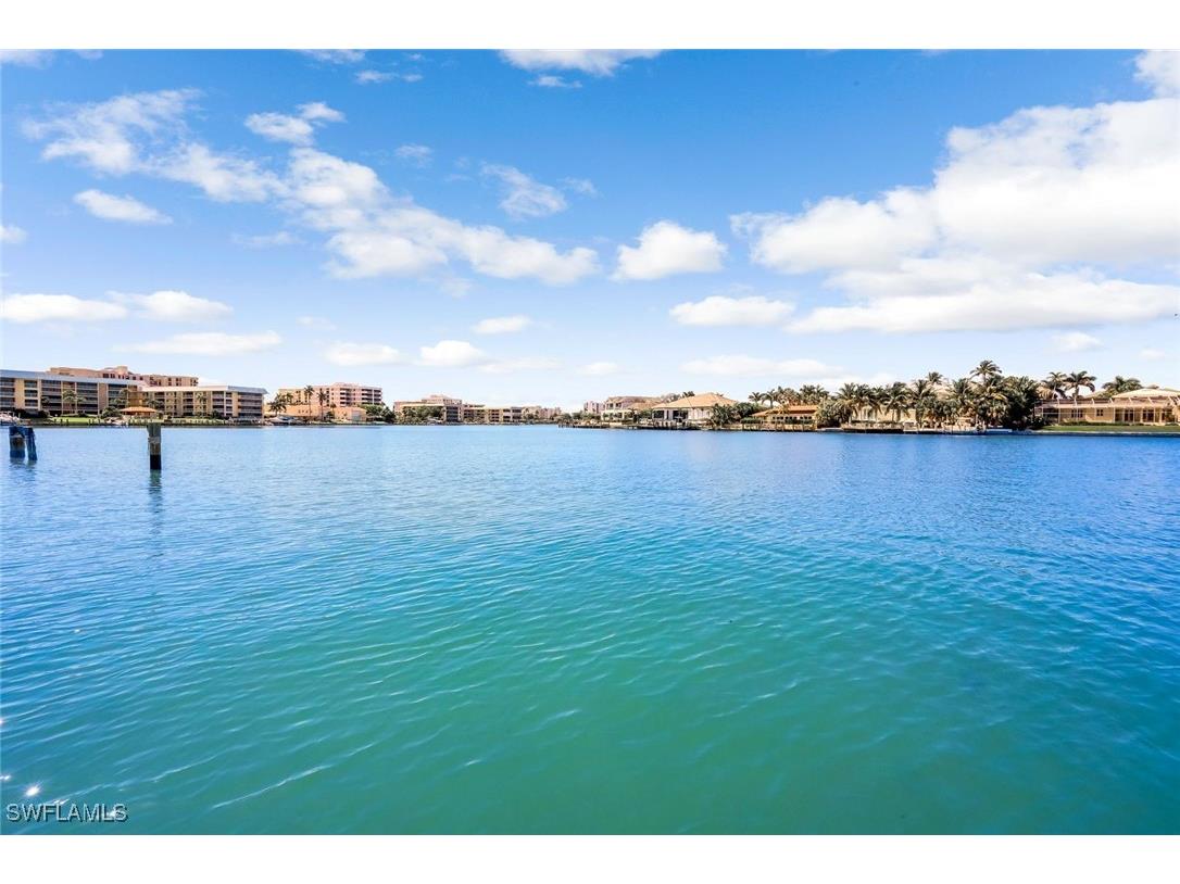 333 Harbour Drive #201 Naples FL 34103 225048036 image2