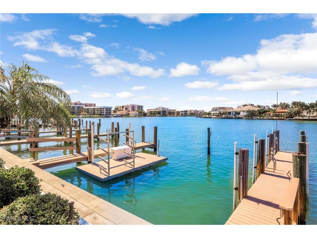 333 Harbour Drive #201 Naples FL 34103 225048036 image3