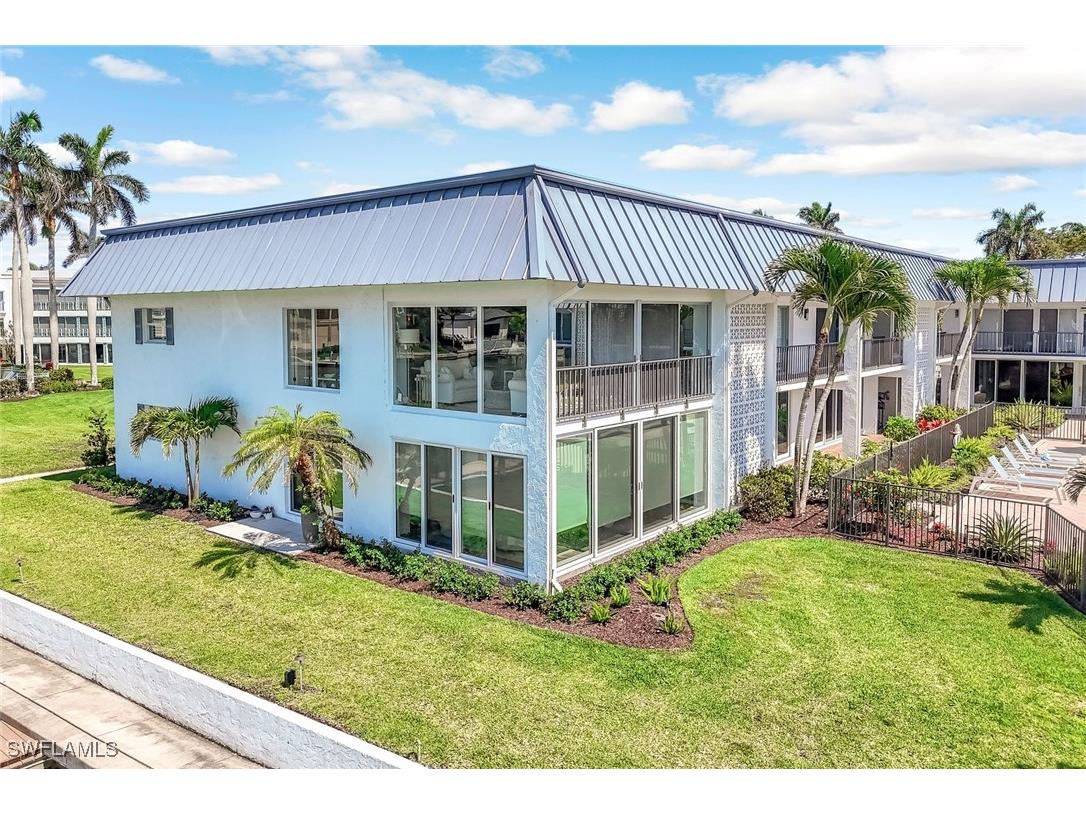 333 Harbour Drive #201 Naples FL 34103 225048036 image32