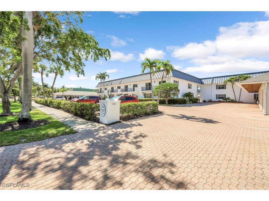 333 Harbour Drive #201 Naples FL 34103 225048036 image33