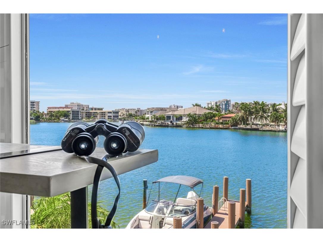 333 Harbour Drive #201 Naples FL 34103 225048036 image5