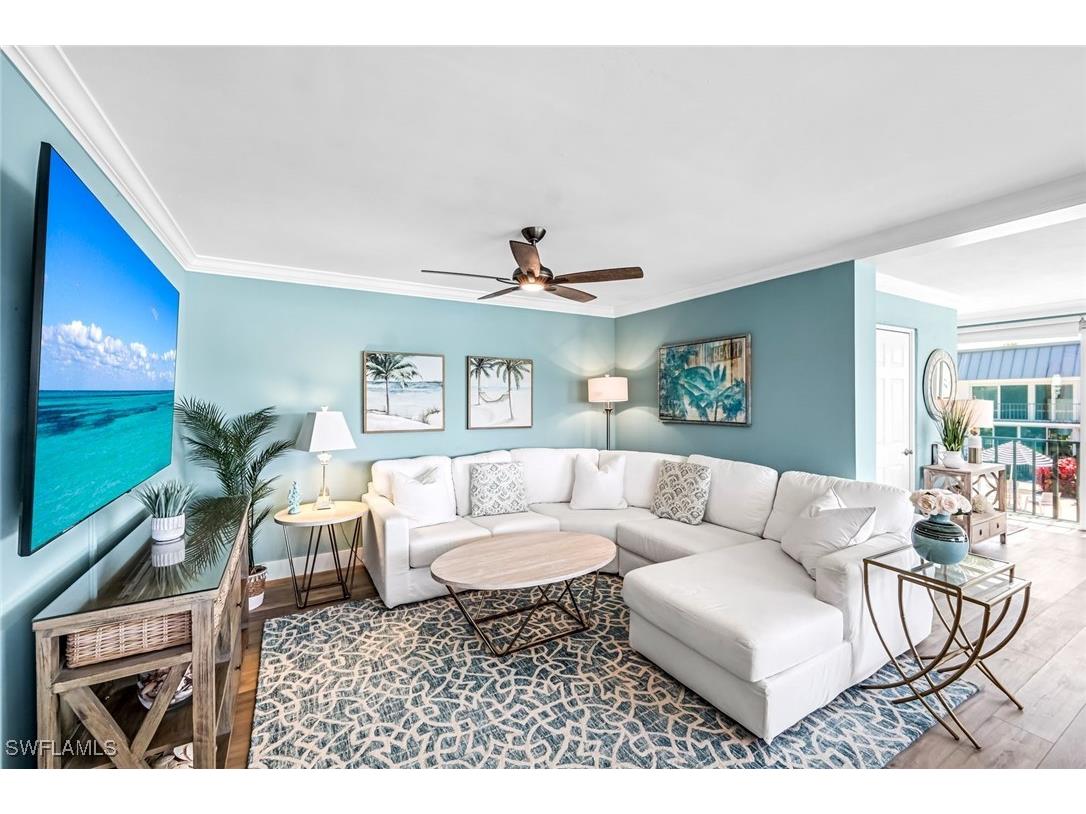 333 Harbour Drive #201 Naples FL 34103 225048036 image8