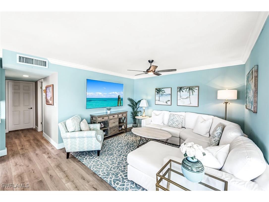 333 Harbour Drive #201 Naples FL 34103 225048036 image9