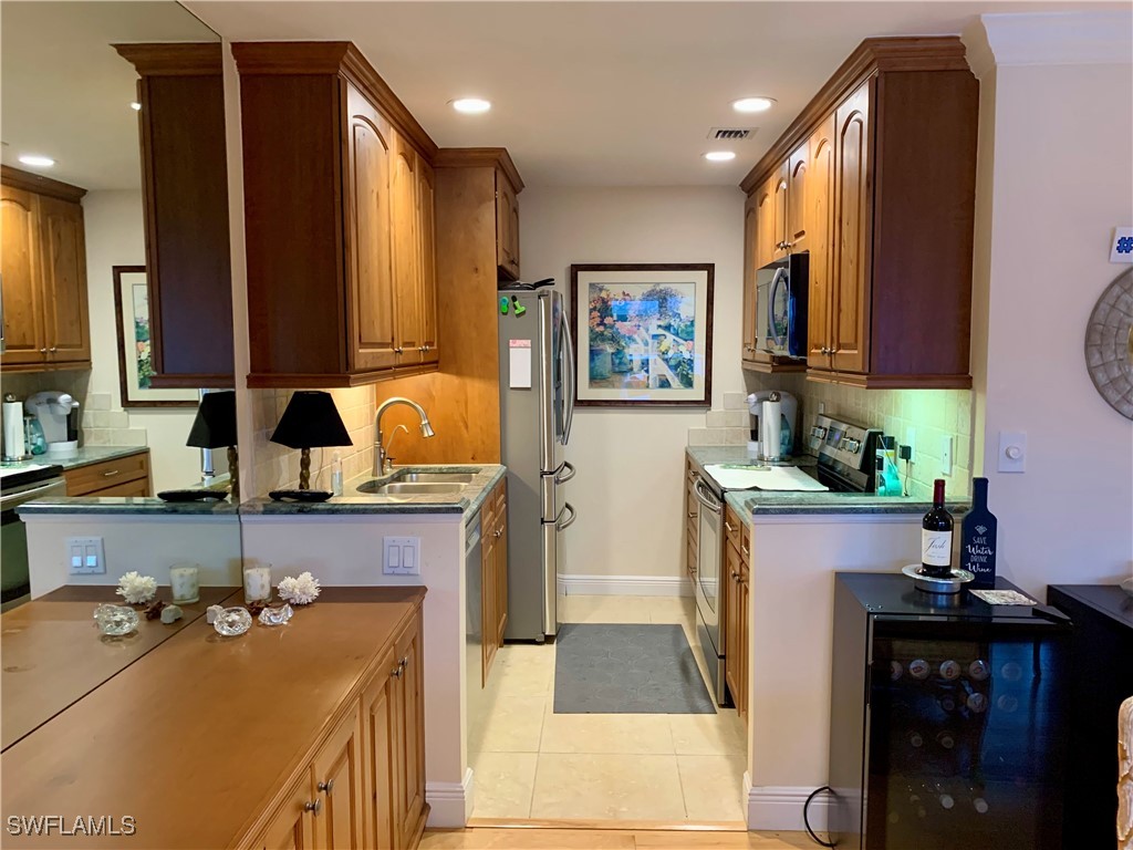 333 Harbour Drive #211 Naples FL 34103 225074540 image22