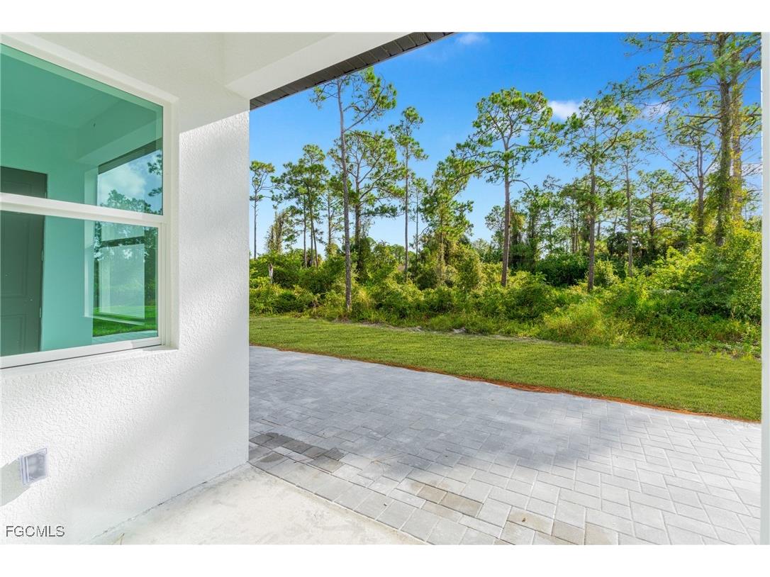 333 Lownde Avenue S Lehigh Acres FL 33974 2025014438 image32