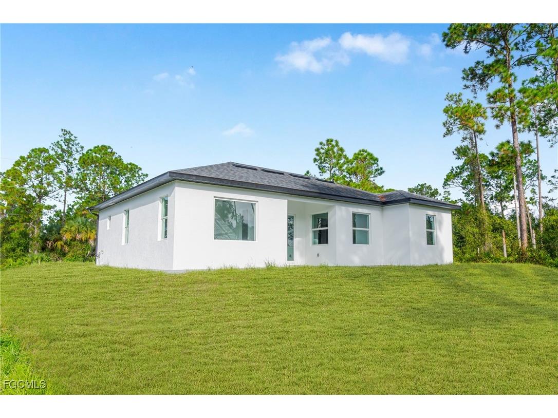333 Lownde Avenue S Lehigh Acres FL 33974 2025014438 image35