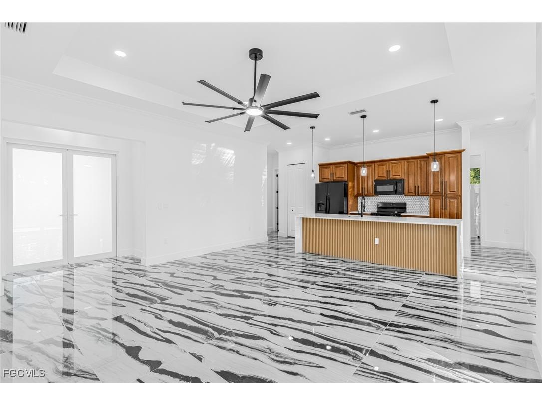 333 Lownde Avenue S Lehigh Acres FL 33974 2025014438 image6