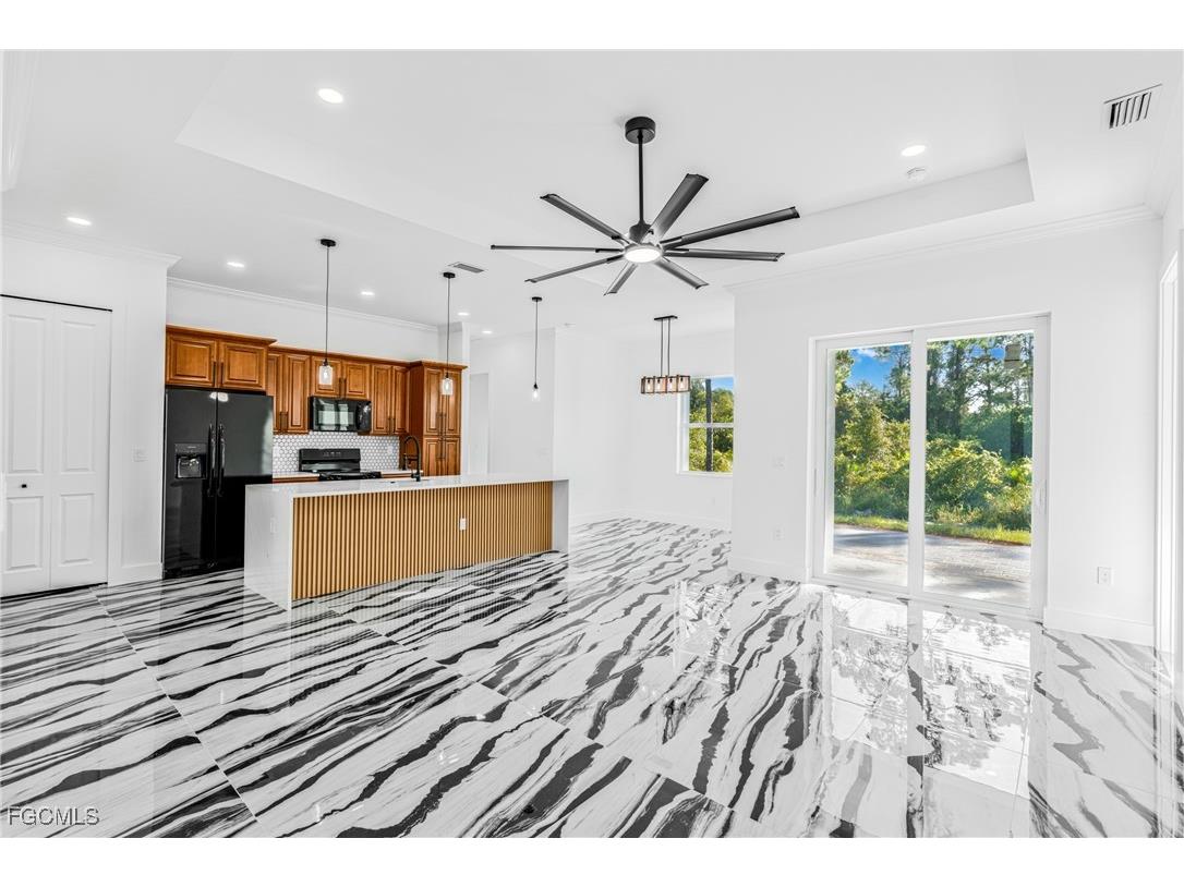 333 Lownde Avenue S Lehigh Acres FL 33974 2025014438 image7