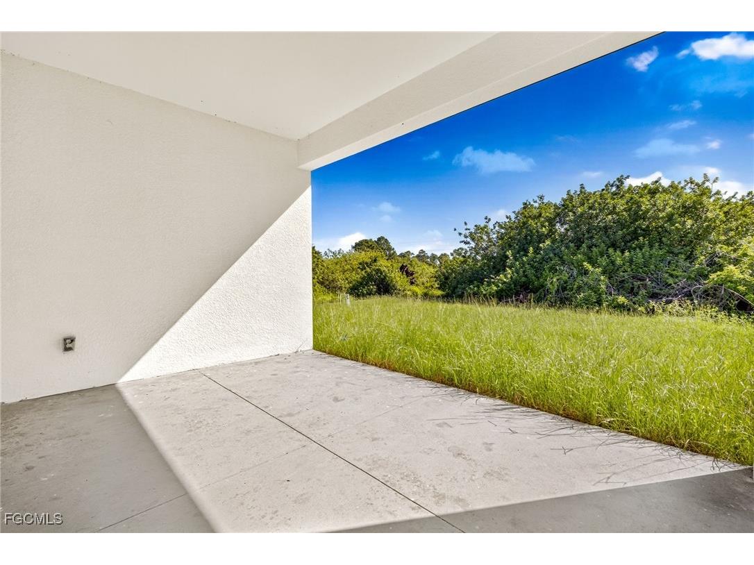 333 Pinehurst Avenue Lehigh Acres FL 33974 2025008789 image32