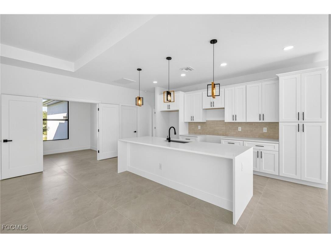 333 Pinehurst Avenue Lehigh Acres FL 33974 2025008789 image8