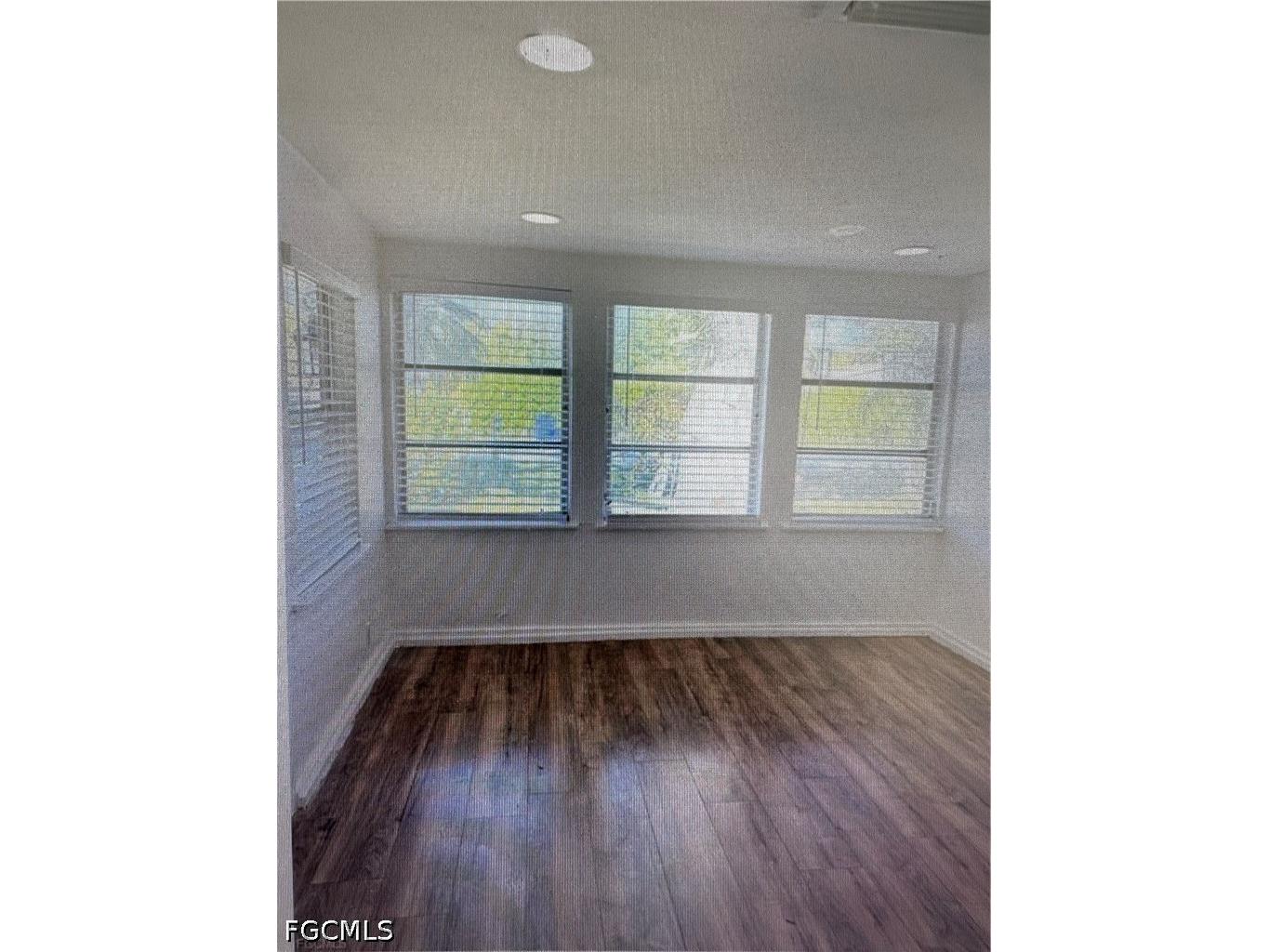 333 San Bernardino Street North Fort Myers FL 33903 2026015408 image5