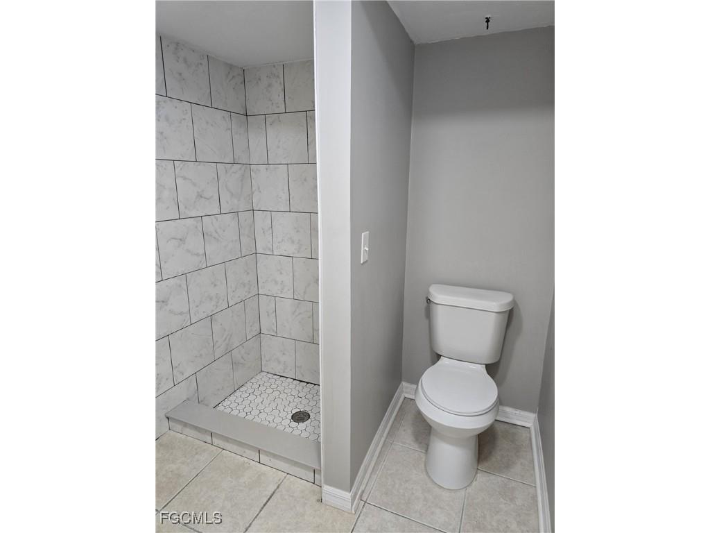 333 Tudor Drive #A Cape Coral FL 33904 2025004555 image4