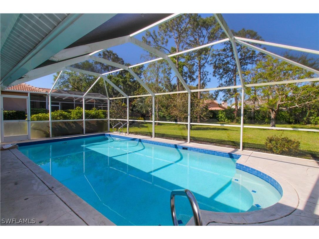 333 Wentworth Court Naples FL 34104 226009506 image1