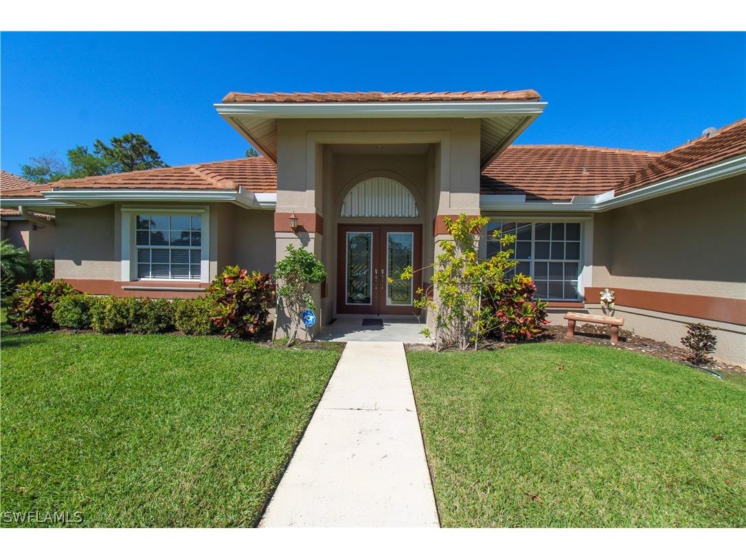 333 Wentworth Court Naples FL 34104 226009506 image2