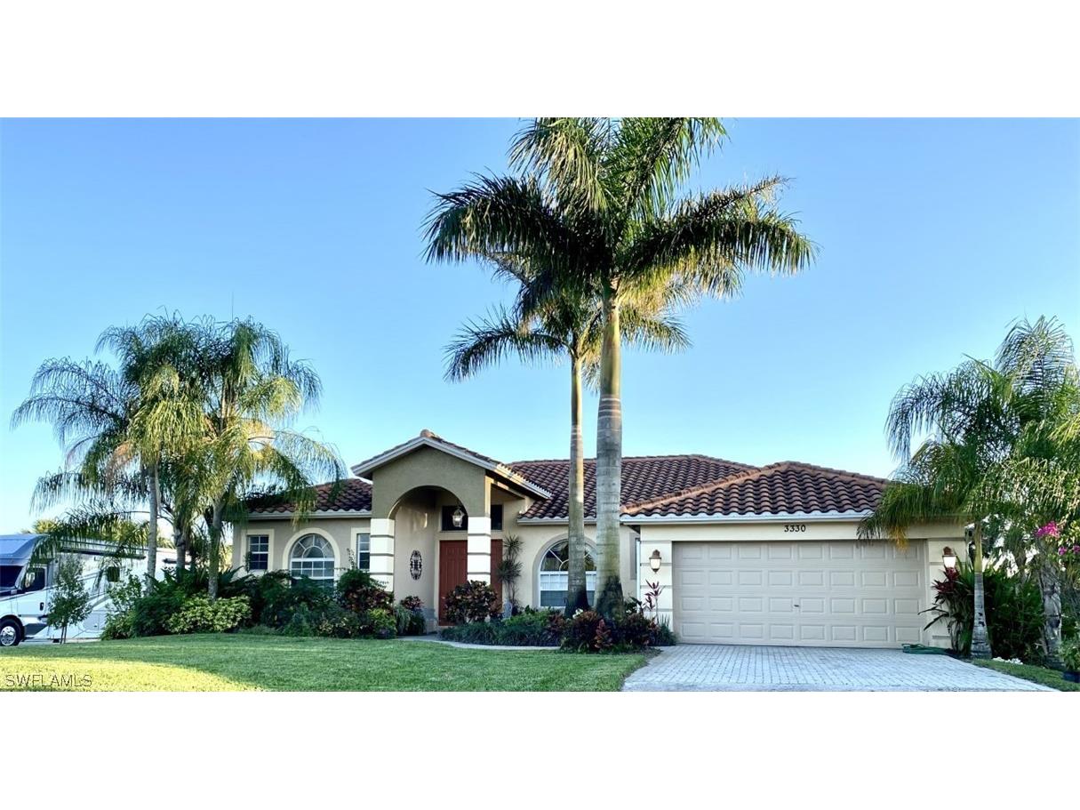 3330 22nd Avenue NE Naples FL 34120 223008905 image1