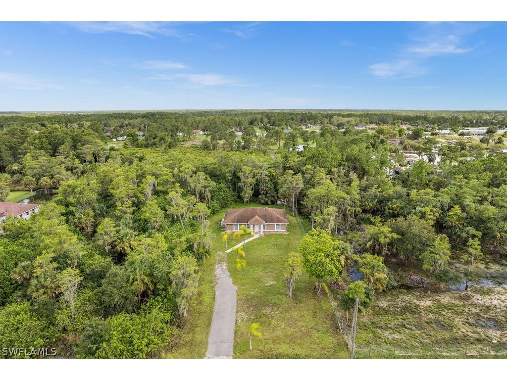 3330 31st Avenue NE Naples FL 34120 224055553 image1