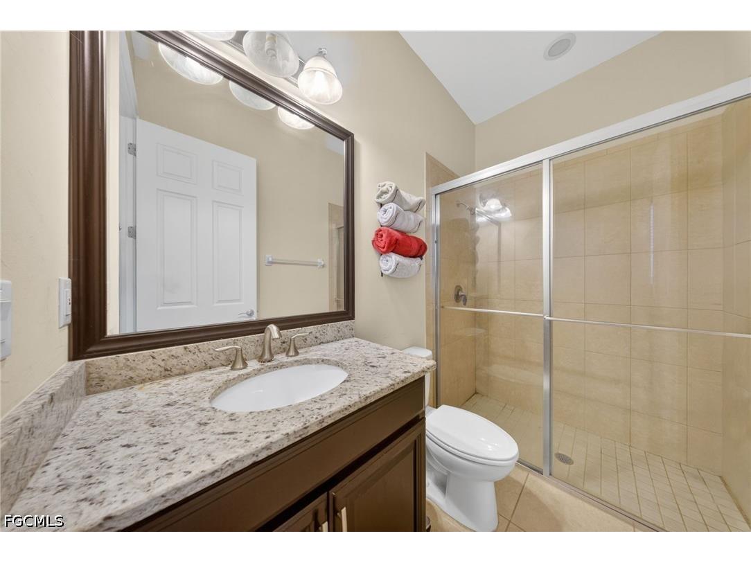 3330 Banyon Hollow Loop North Fort Myers FL 33903 2026023366 image35