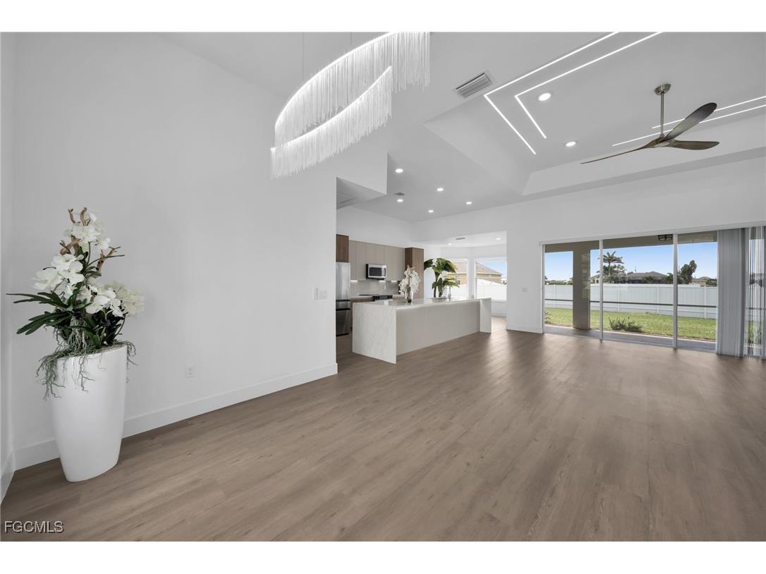 3330 NW 5th Terrace Cape Coral FL 33993 2025010397 image13