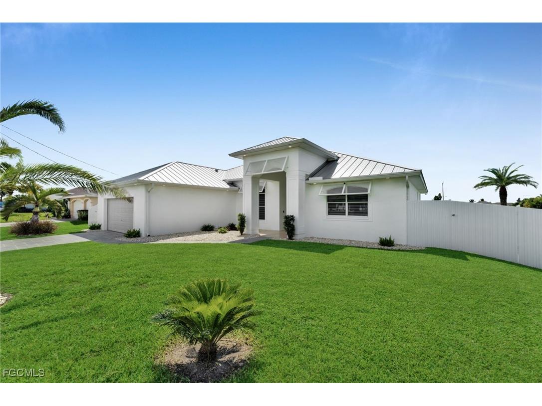 3330 NW 5th Terrace Cape Coral FL 33993 2025010397 image2