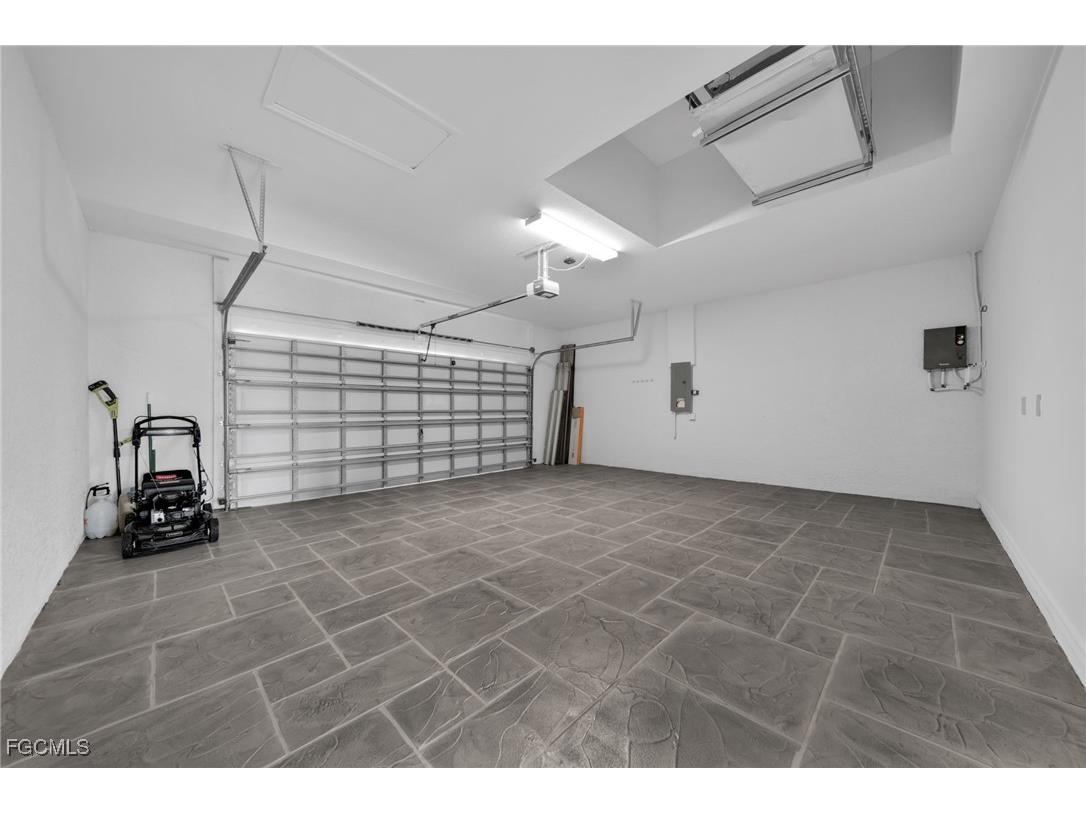 3330 NW 5th Terrace Cape Coral FL 33993 2025010397 image34