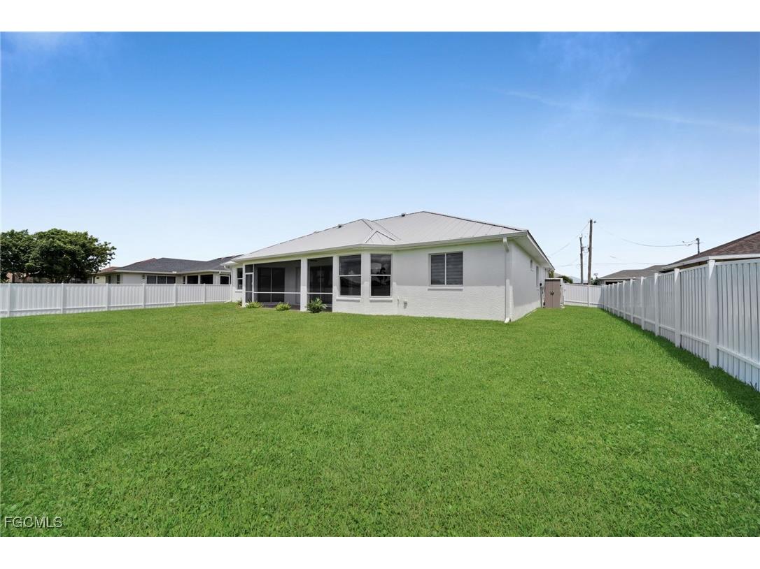 3330 NW 5th Terrace Cape Coral FL 33993 2025010397 image38