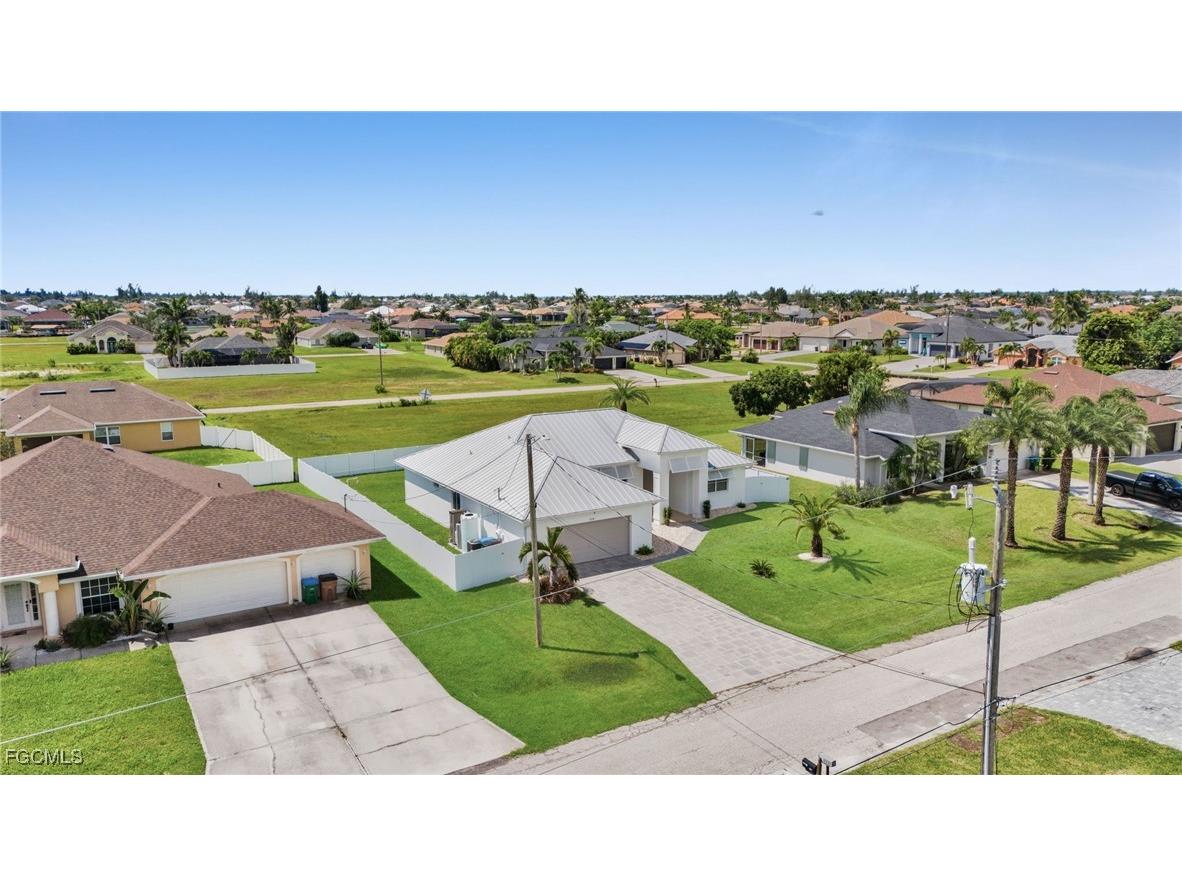 3330 NW 5th Terrace Cape Coral FL 33993 2025010397 image42