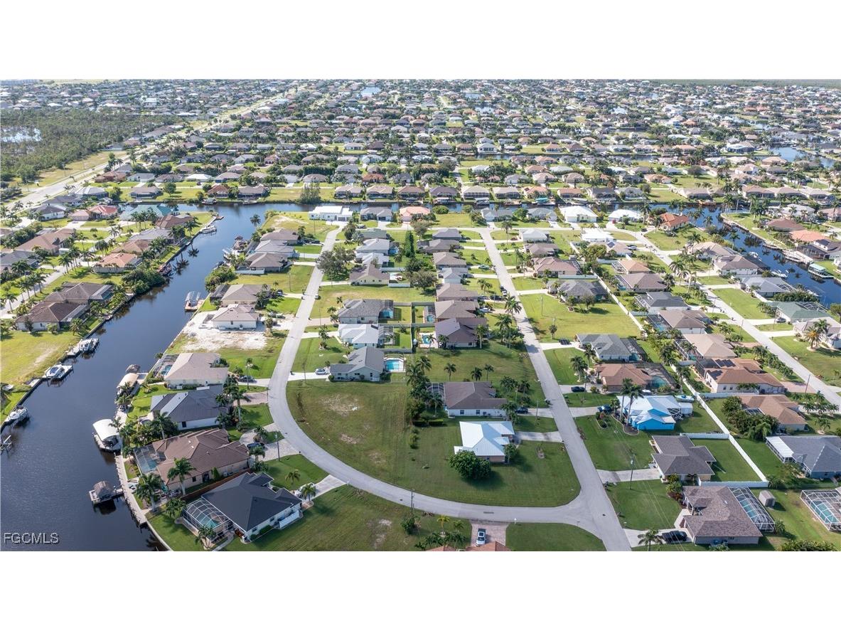 3330 SW 25th Court Cape Coral FL 33914 2025009213 image5