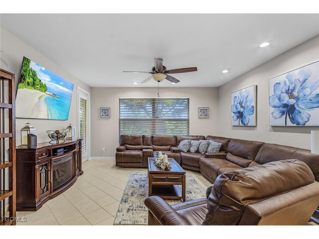 3331 Dandolo Circle Cape Coral FL 33909 2026002230 image10