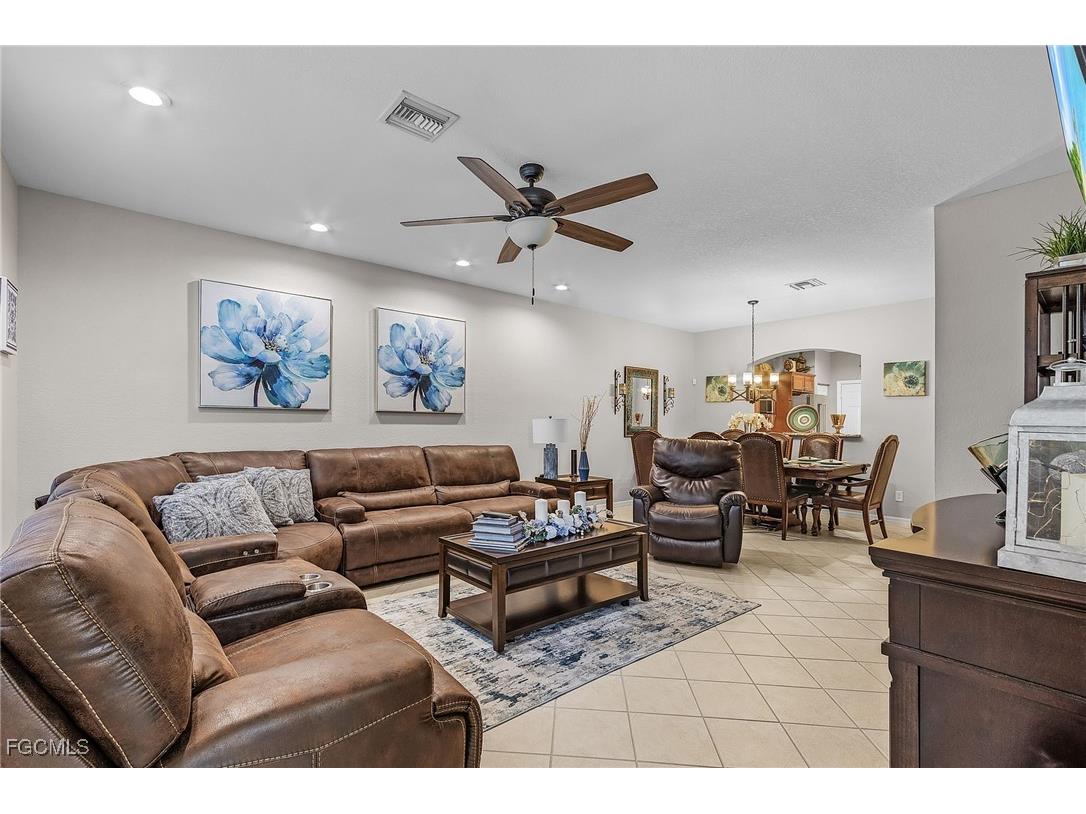 3331 Dandolo Circle Cape Coral FL 33909 2026002230 image11