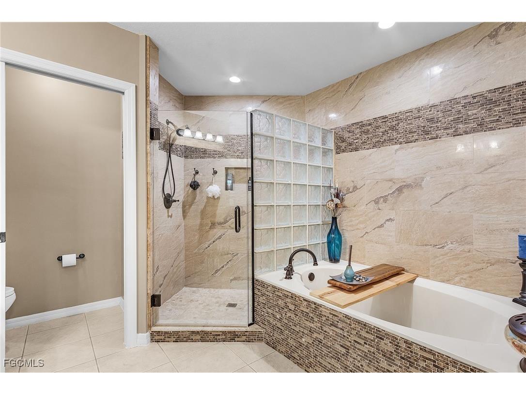 3331 Dandolo Circle Cape Coral FL 33909 2026002230 image18