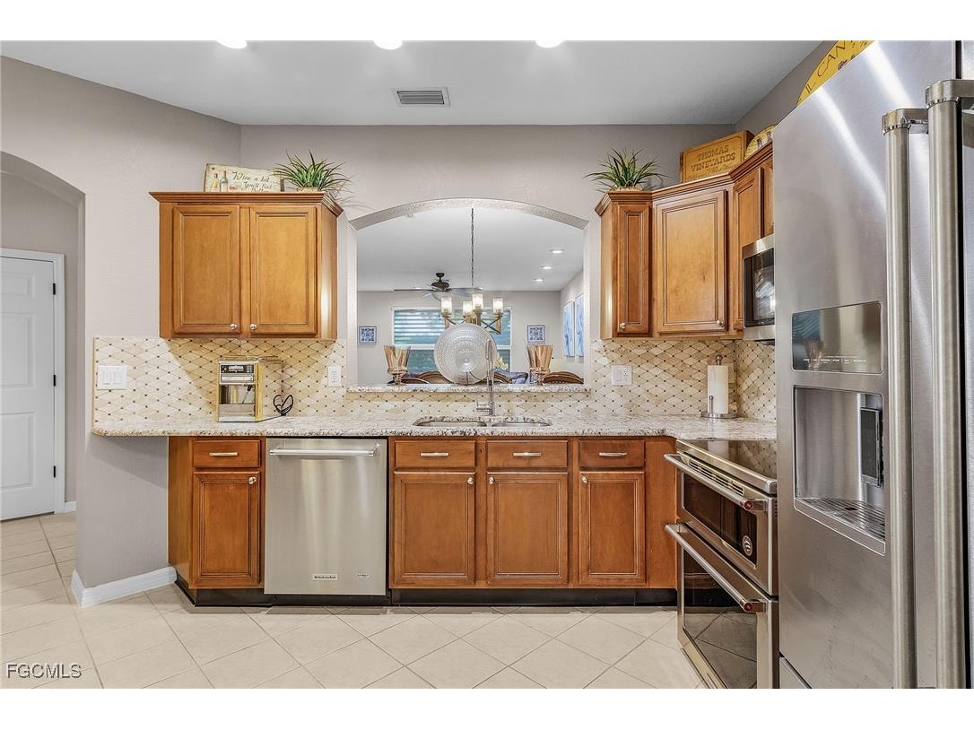 3331 Dandolo Circle Cape Coral FL 33909 2026002230 image6