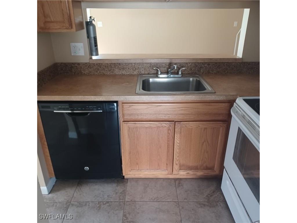 3332 New South Province Boulevard #3 Fort Myers FL 33907 225055553 image7