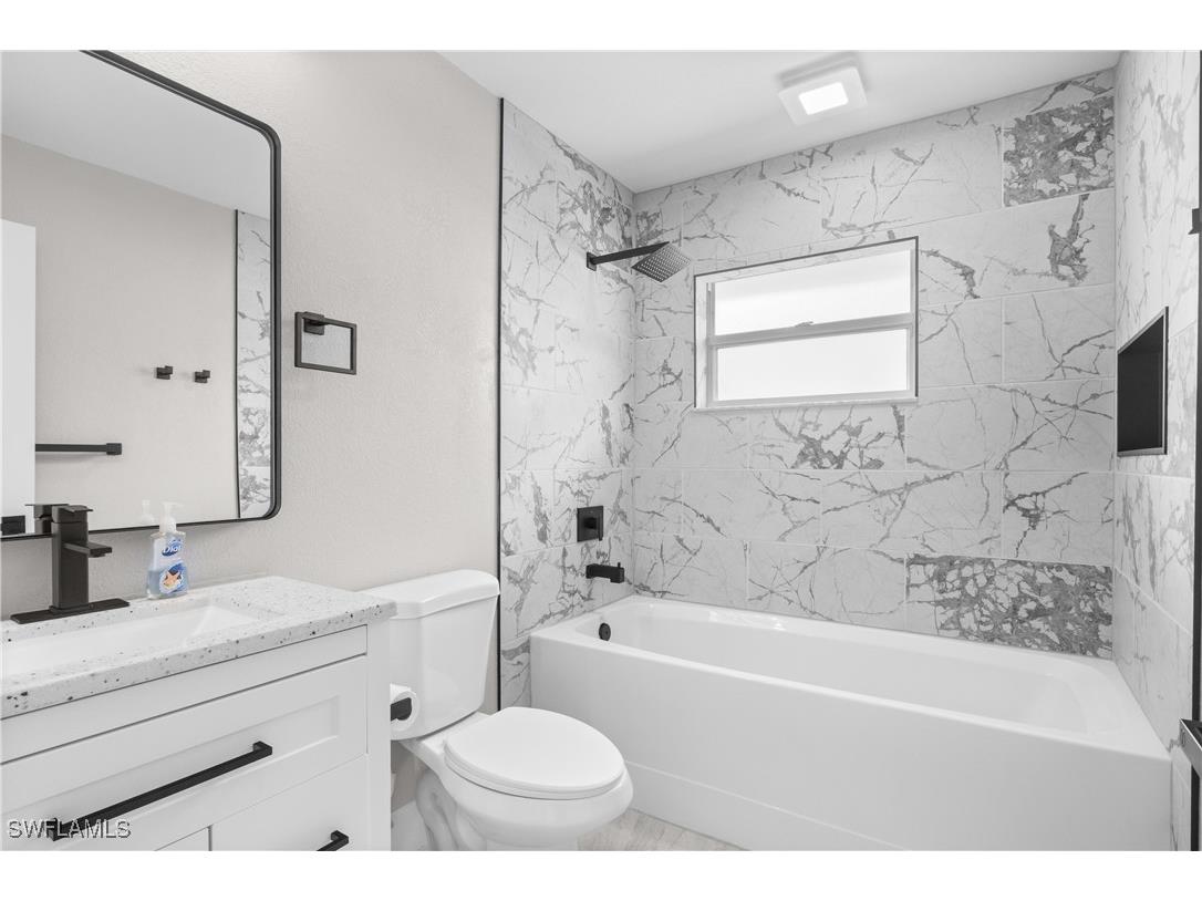 3332 SE 22nd Place Cape Coral FL 33904 225051559 image17