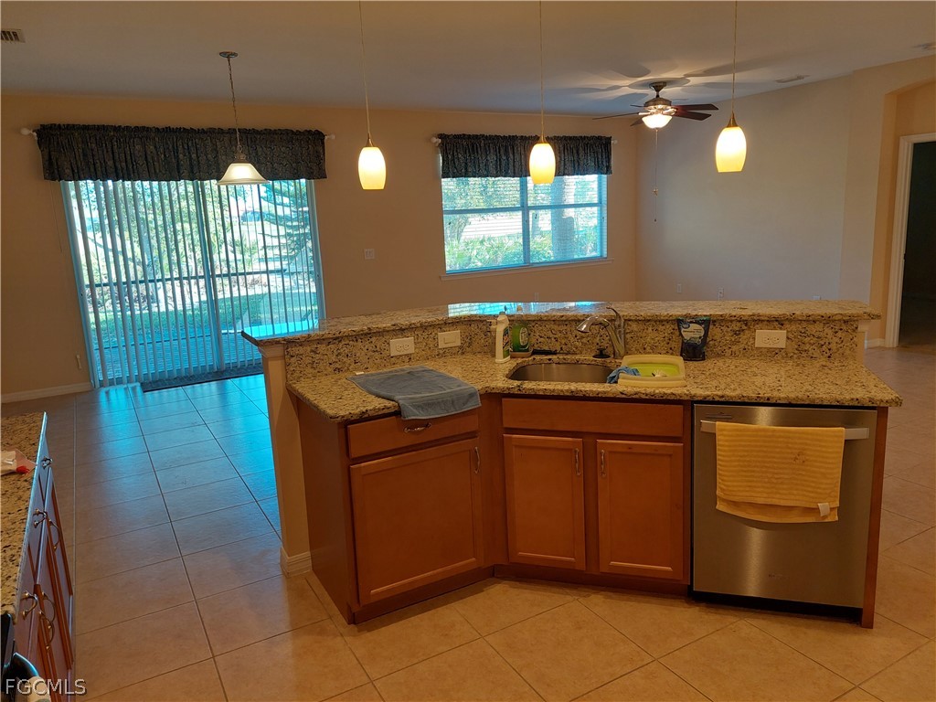 3333 Magnolia Landing Lane North Fort Myers FL 33917 2026005413 image5