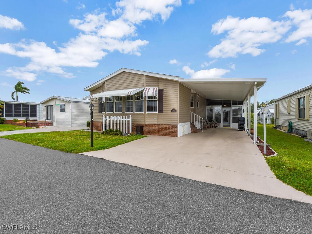 3335 Galaxy Way North Fort Myers FL 33903 224096600 image1
