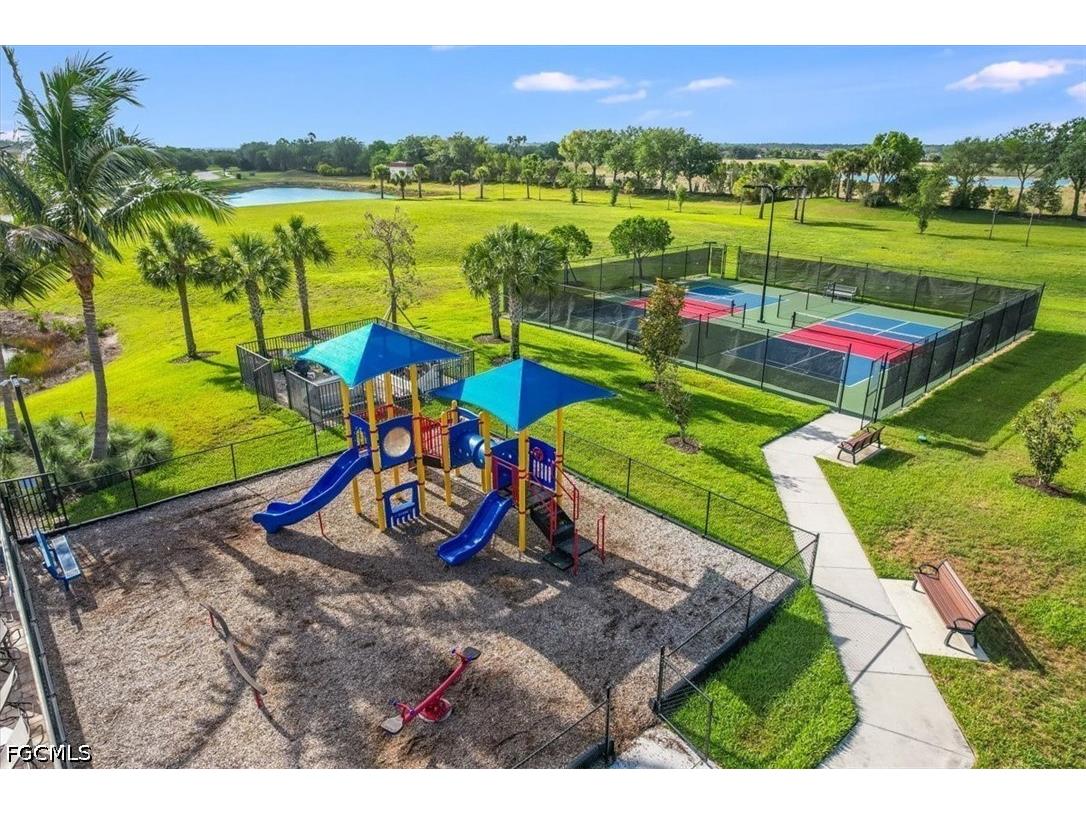 3335 Menores Way Fort Myers FL 33905 2026022228 image47