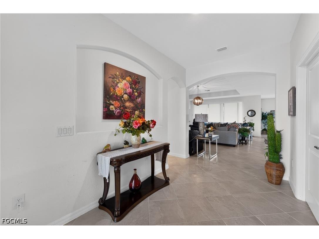 3335 Menores Way Fort Myers FL 33905 2026026386 image11