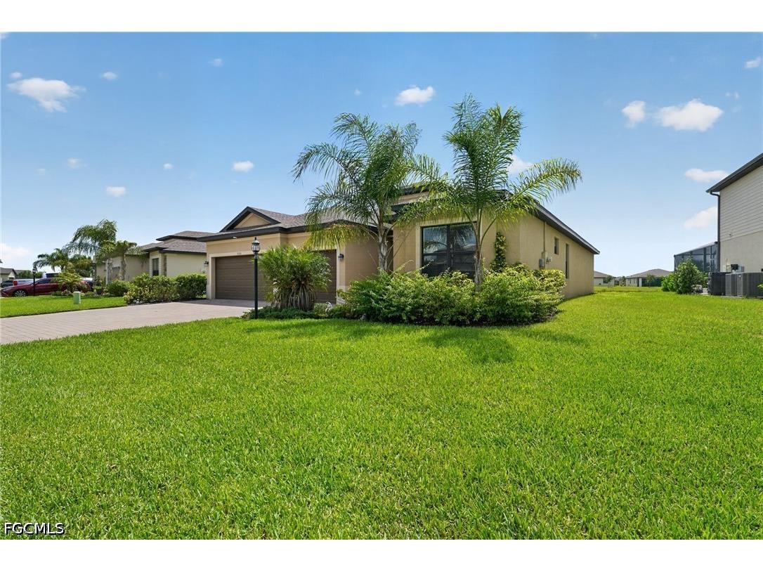 3335 Menores Way Fort Myers FL 33905 2026026386 image27