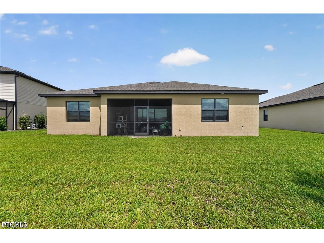 3335 Menores Way Fort Myers FL 33905 2026026386 image29
