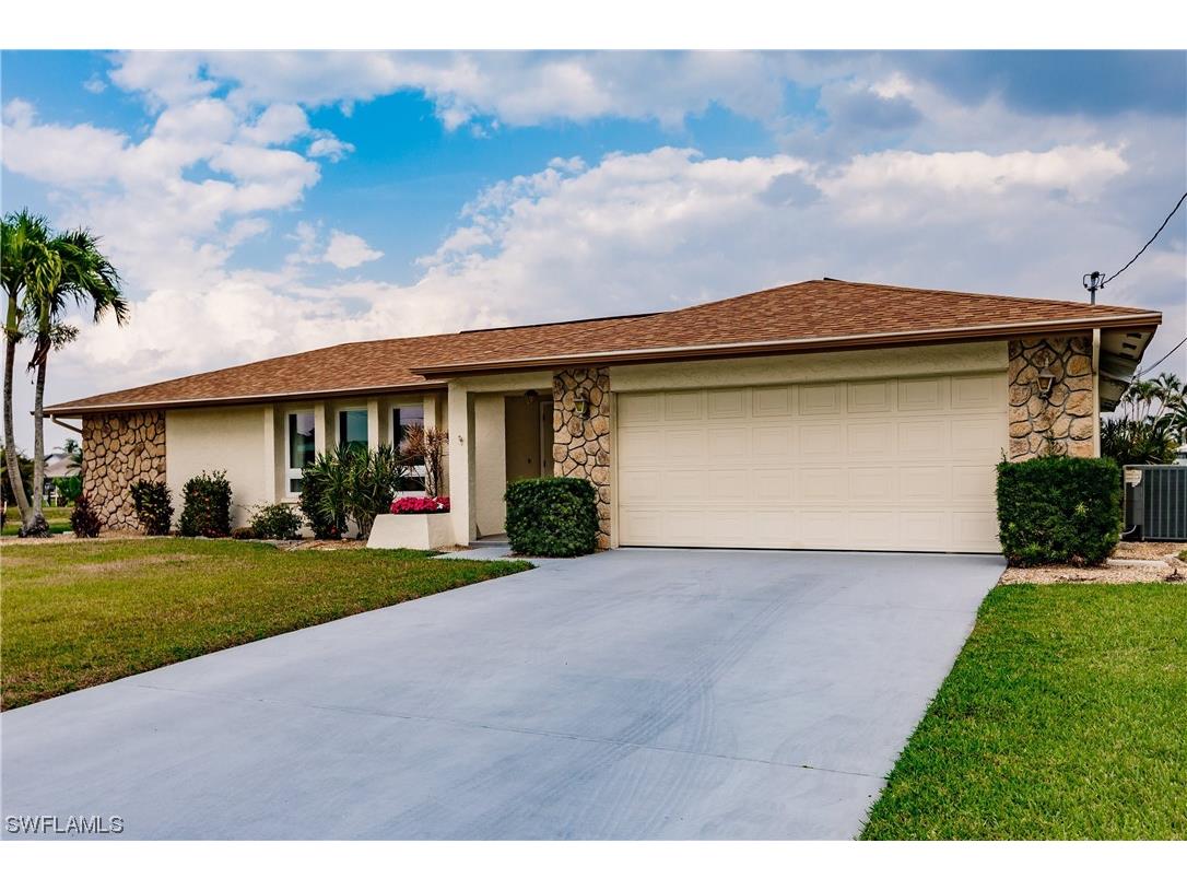3335 SE 19th Avenue Cape Coral FL 33904 223017823 image1