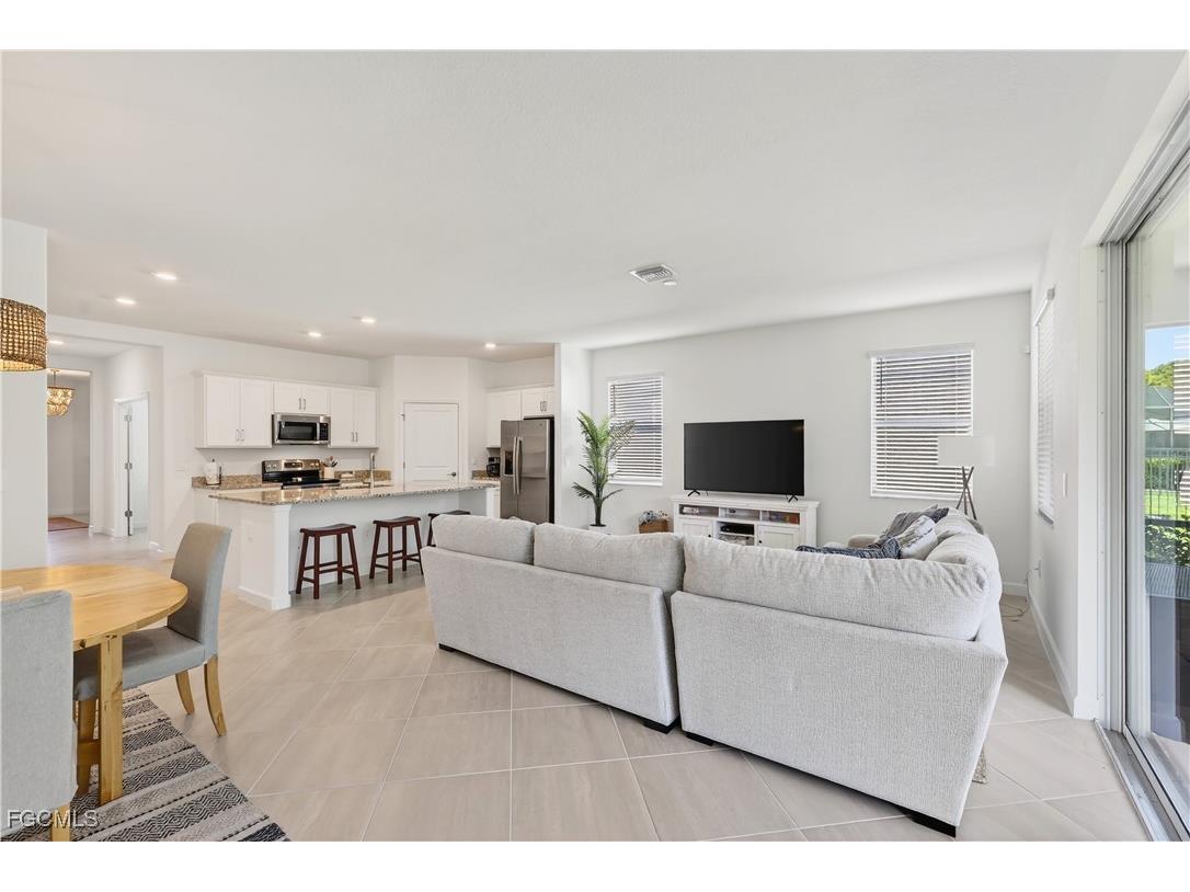 3338 Weston Manor Drive Alva FL 33920 2026000991 image30