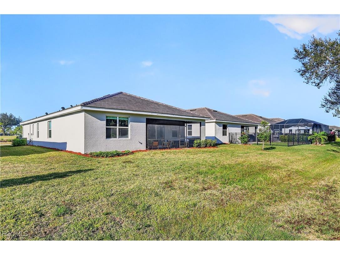 3338 Weston Manor Drive Alva FL 33920 2026000991 image40